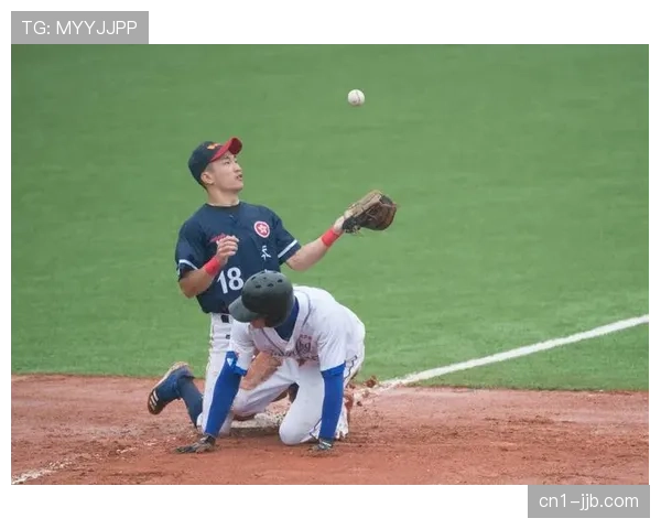 棒球小组赛开打，广东队与香港队东道主对决