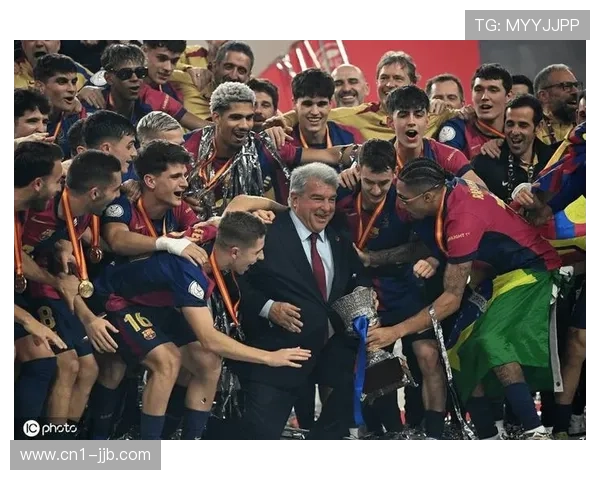 巴萨抵达沙特,适应训练备战超级杯 巴萨抵达沙特,适应训练备战超级杯